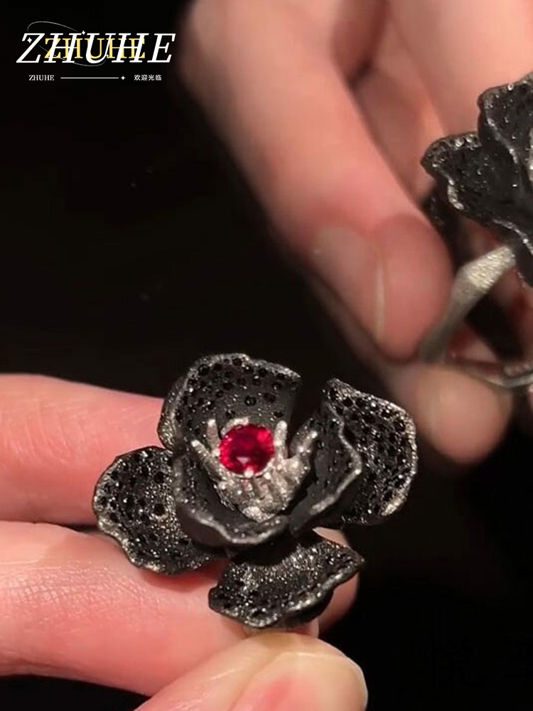 Antique Dark Floral Red Centra - Men'S Victorian Accessories ulasan dan harga