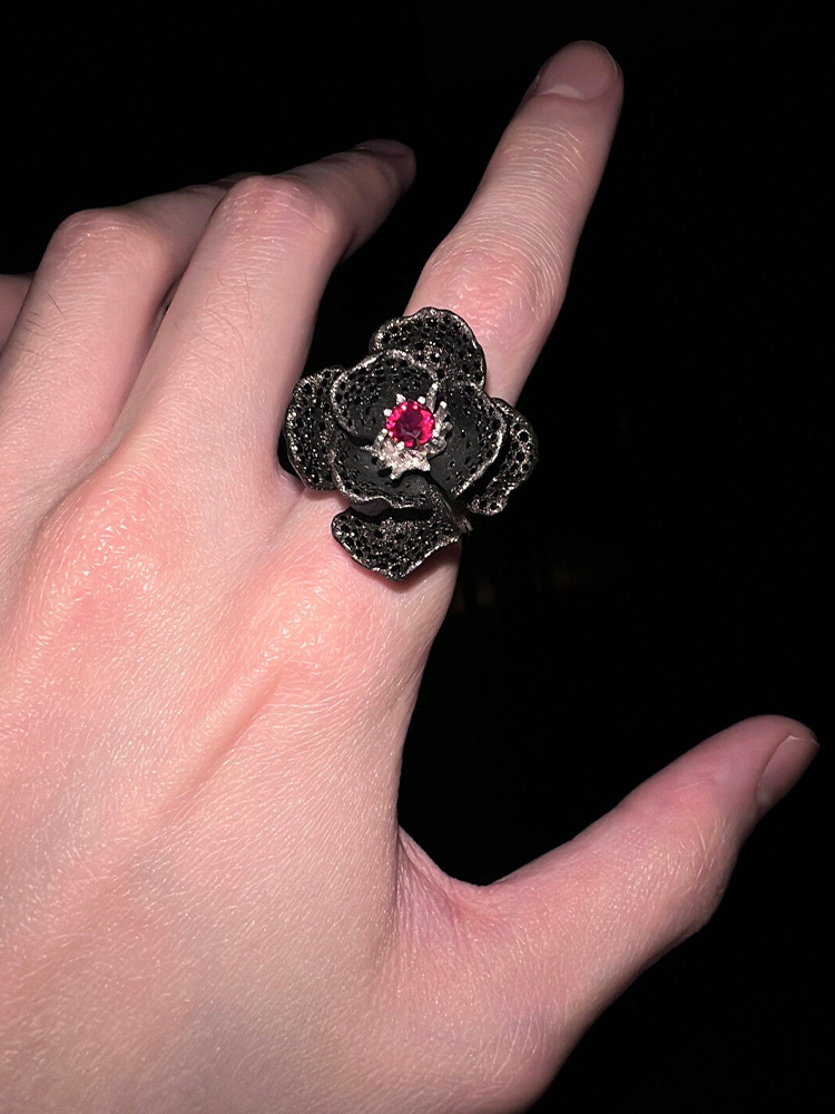 Antique Dark Floral Red Centra - Men'S Victorian Accessories ulasan dan harga