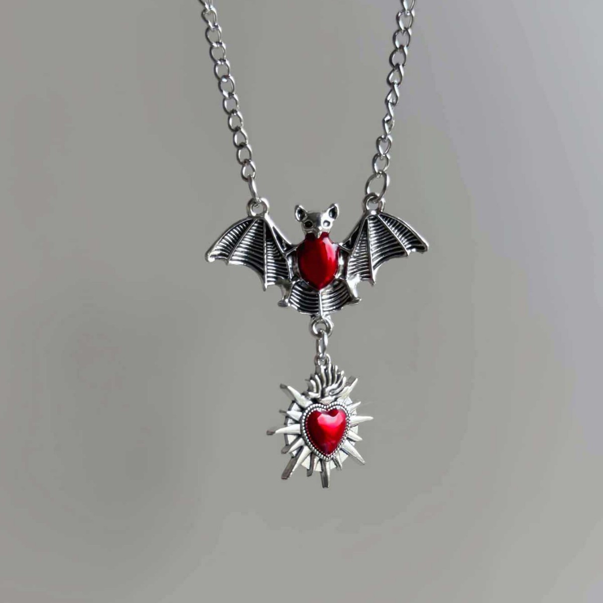 Spike Heart Bat Necklace, Goth - Men'S Victorian Accessories ulasan dan harga