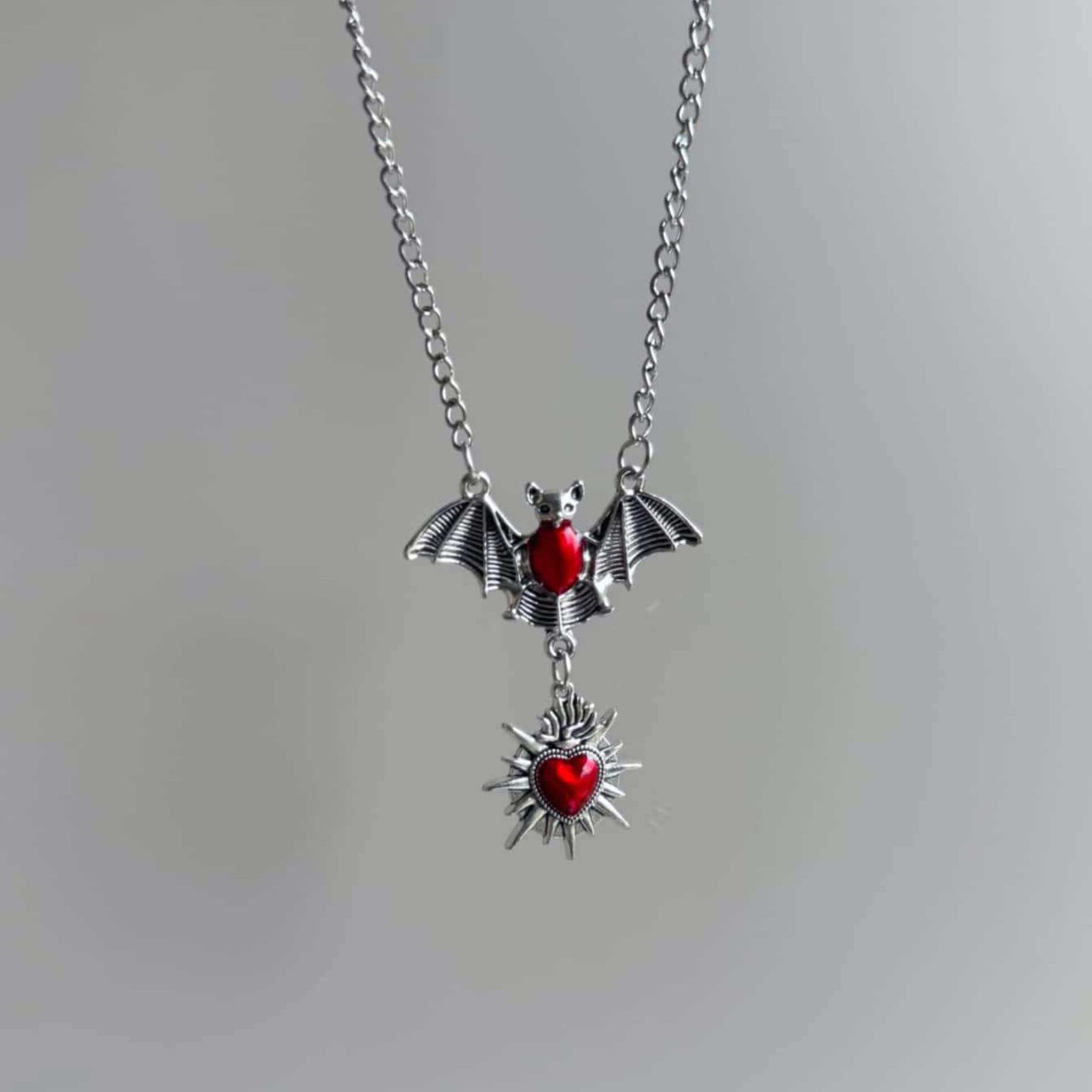 Spike Heart Bat Necklace, Goth - Men'S Victorian Accessories ulasan dan harga